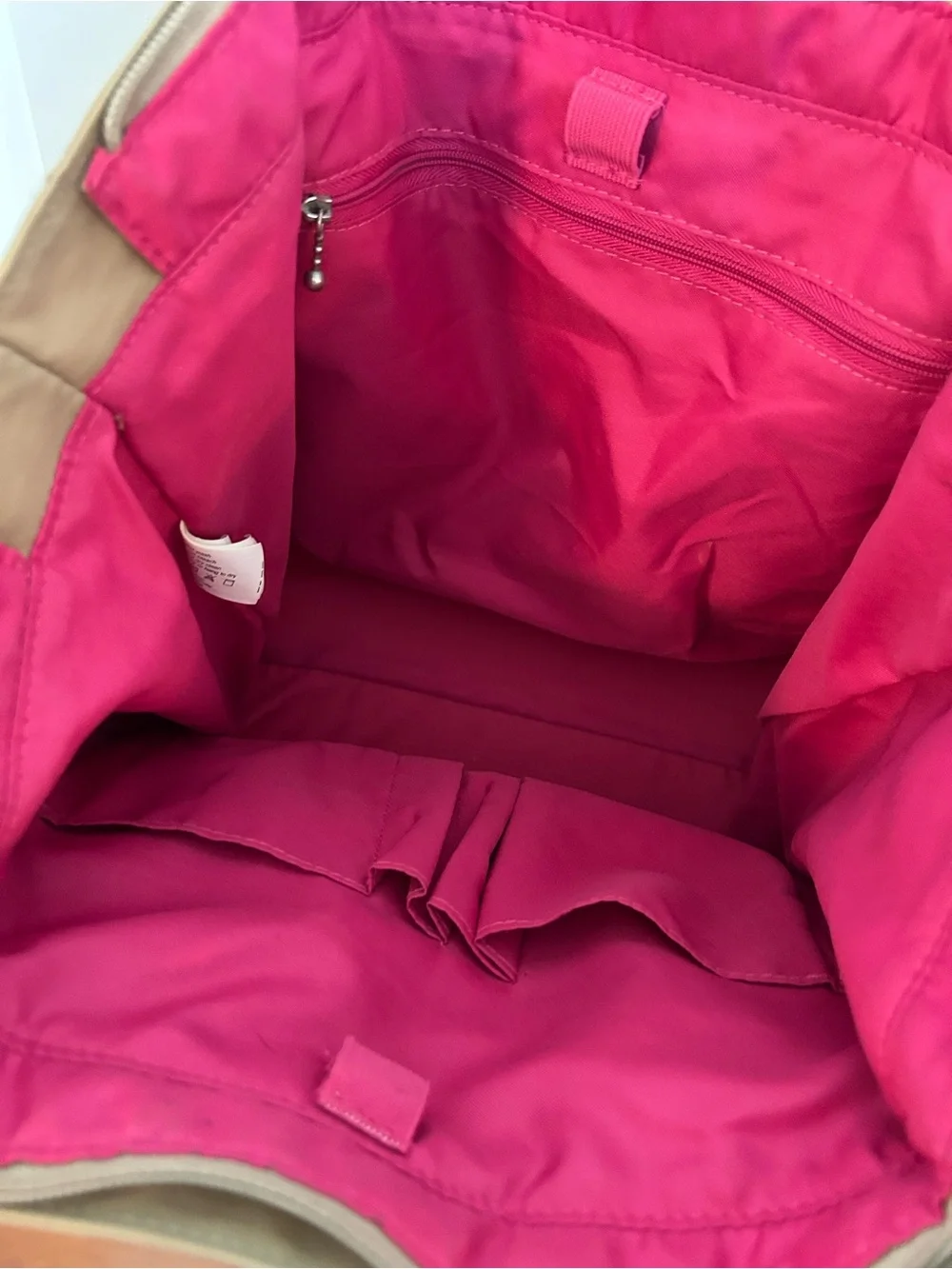 N/A spacious tote